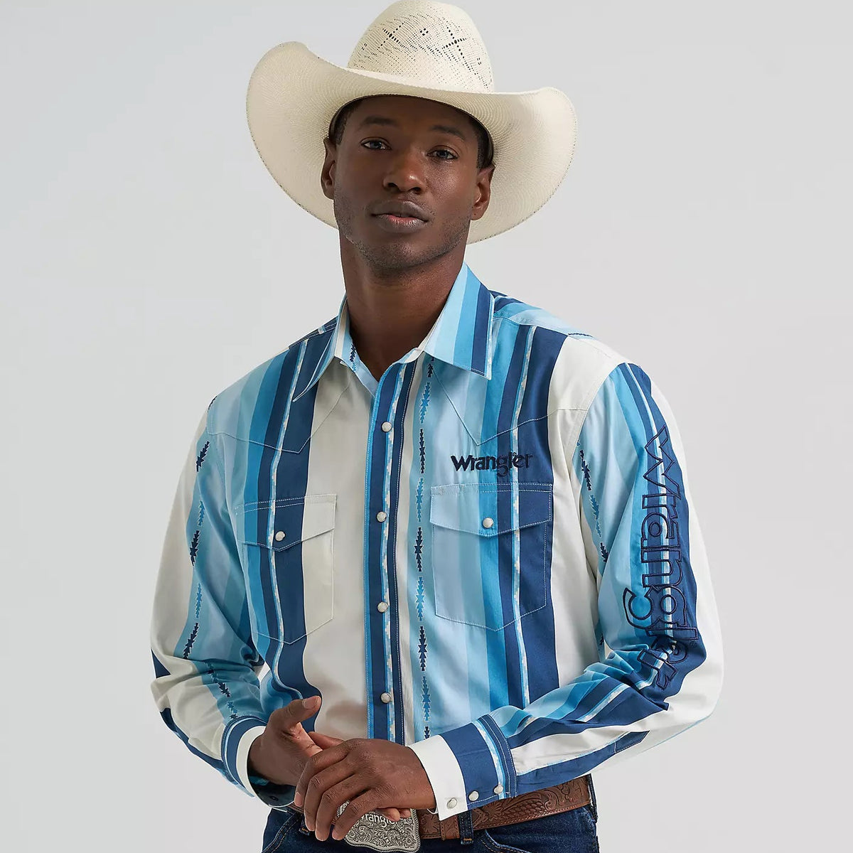 Wrangler Men's L/S Logo Striped Snap Shirt in Blue Clouds