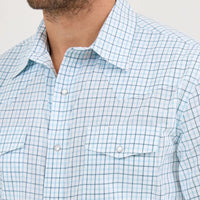 Wrangler Men's S/S Wrinkle Resist Checkered Plaid Western Snap Shirt in Blue & White
