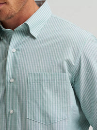 Wrangler Men's L/S Cody Johnson One Pocket Button Down Shirt in Moss Stripe