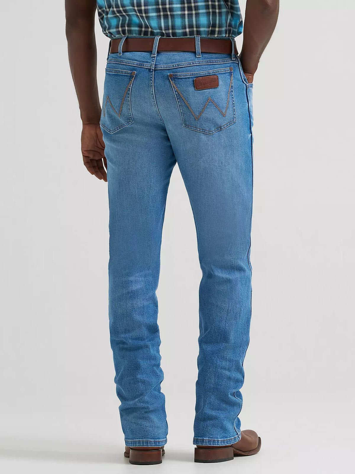 Wrangler Retro Men's Slim Fit Bootcut Jean in Blaine
