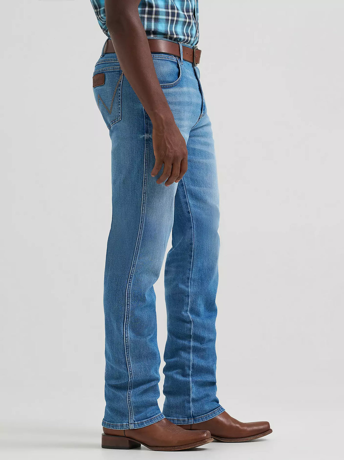 Wrangler Retro Men's Slim Fit Bootcut Jean in Blaine