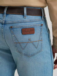 Wrangler Retro Men's Relaxed Bootcut Jean in Fallon