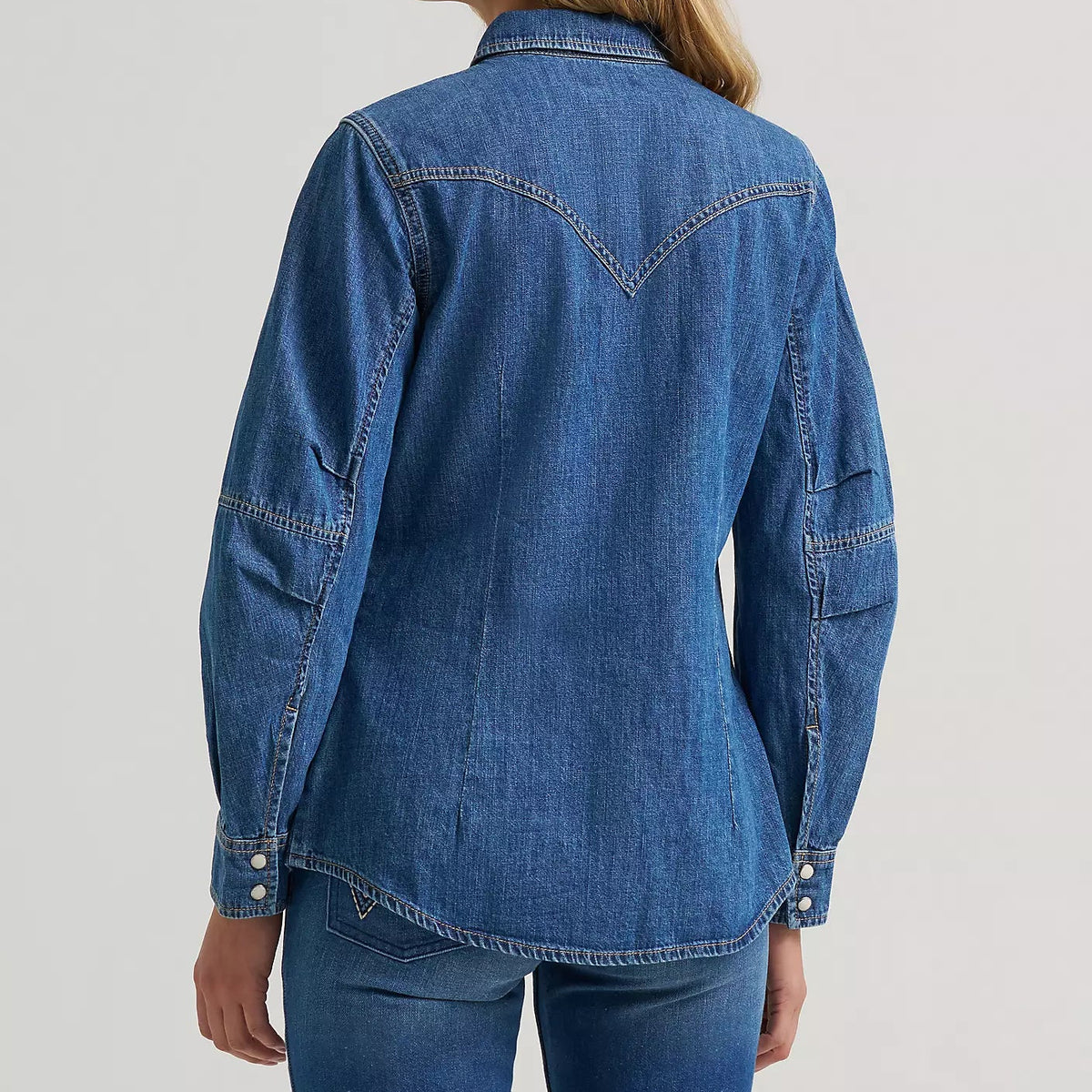 Wrangler Retro® Women's Americana Barrel Sleeve Western Snap Shirt in Denim
