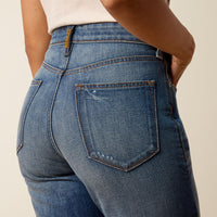 Ariat Women’s Ultra High Rise Tomboy Relaxed Straight Leg Jeans in Haiti