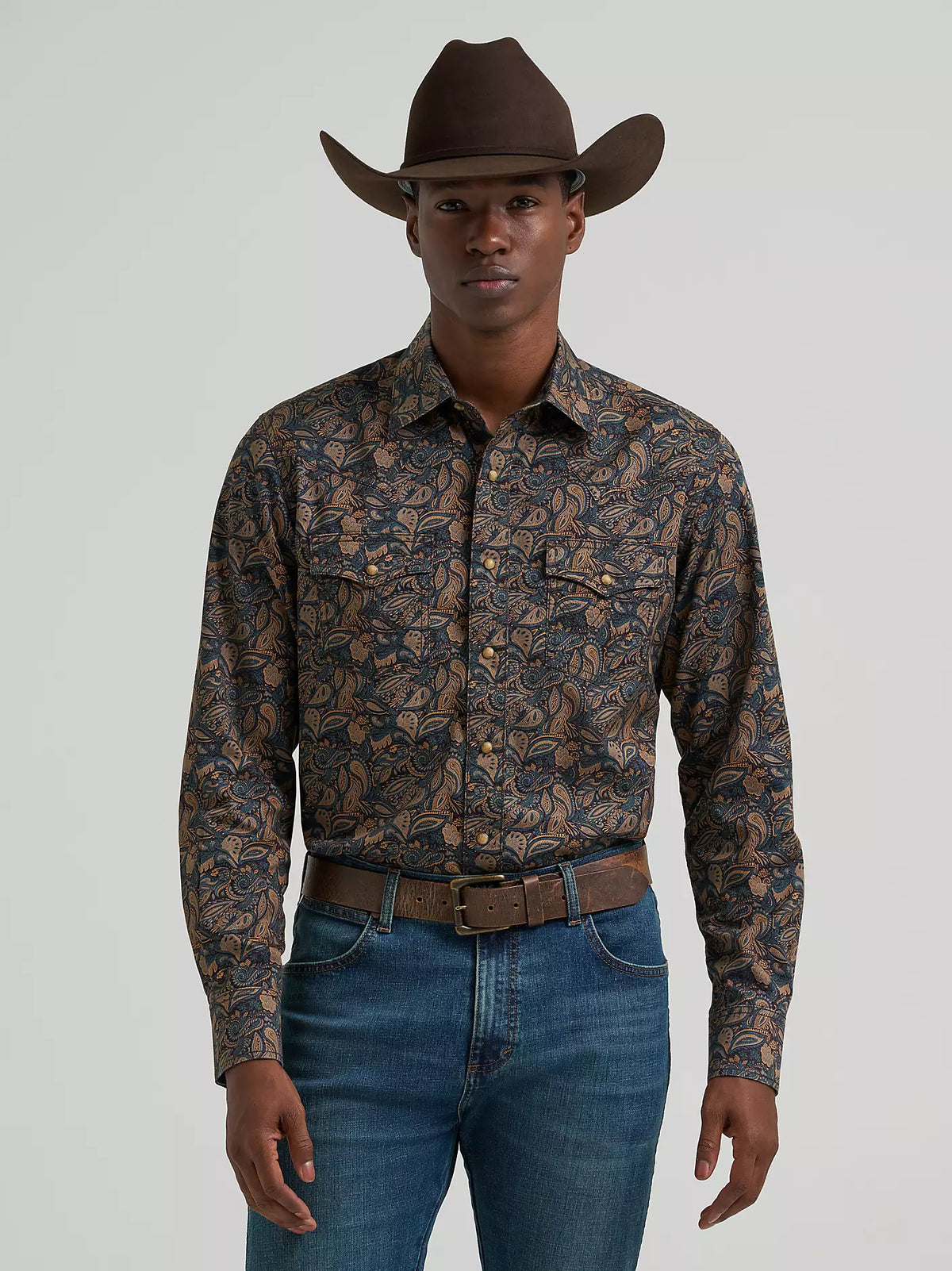 Wrangler Retro® Men's L/S Premium Stripe Western Snap Shirt in Royal Scroll