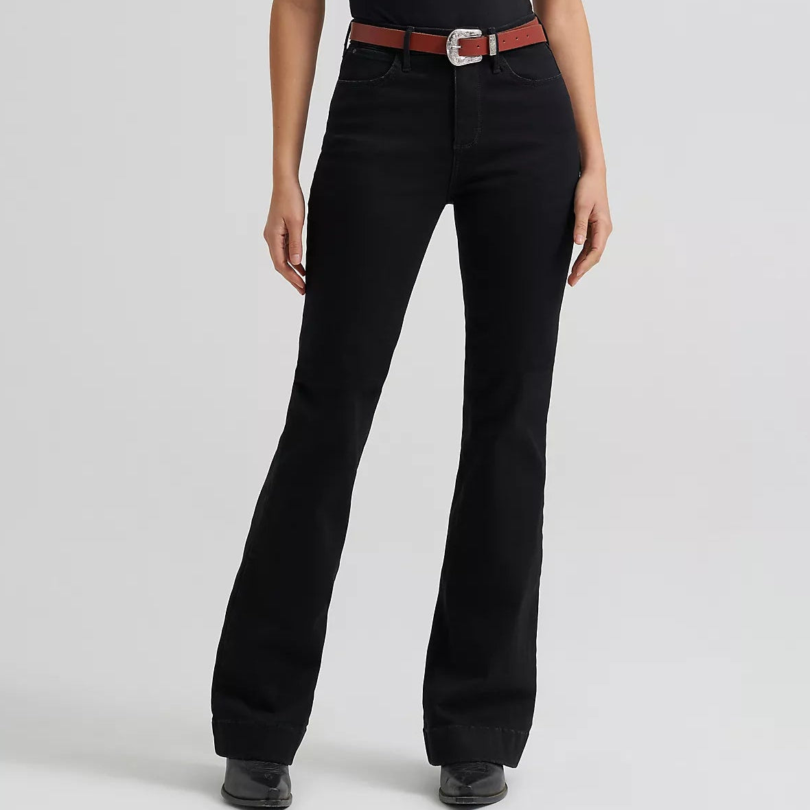 Wrangler Women's Bespoke High Rise Trouser Jean in Savannah (Black)