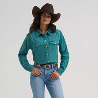 Wrangler Retro® Women's Colorwash Iconic Western Snap Shirt in Turquoise