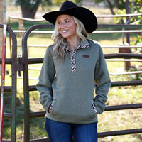 Cinch Women's 1/4 Snap Pullover Jacket in Olive
