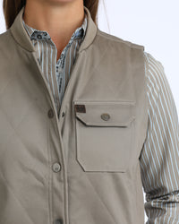Cinch Women's Logo Barn Vest in Stone