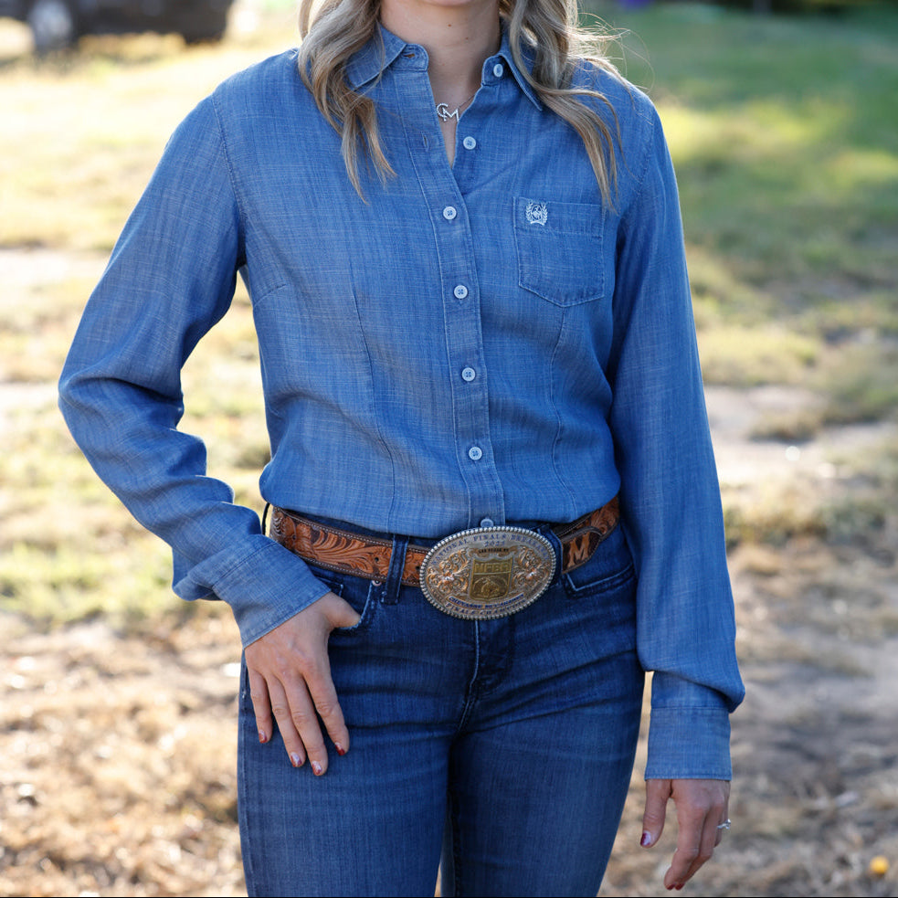 Cinch Women's L/S Chambray Button Down Shirt in Indigo
