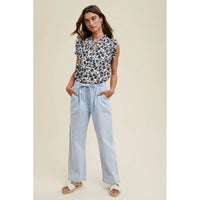 Women's Floral Ruffle Sleeve Blouse in Black and White