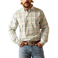 Ariat Men's Pro Series Georgie L/S Classic Fit Western Button Down Shirt in Light Turquoise Plaid