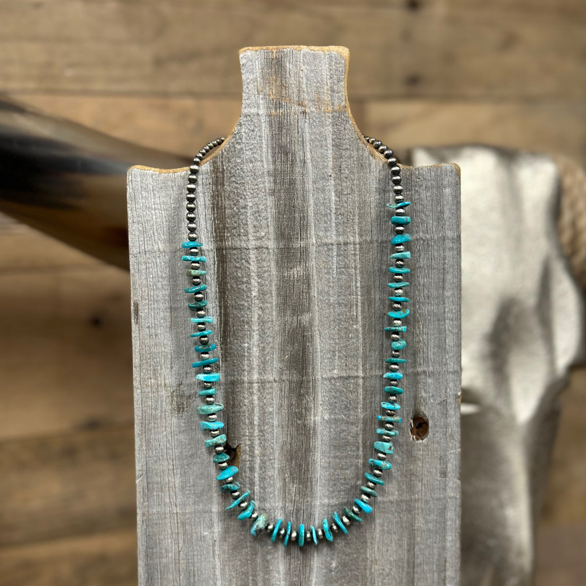 Thunder & Stone Kingman Turquoise Chip & Navajo Pearl Necklace