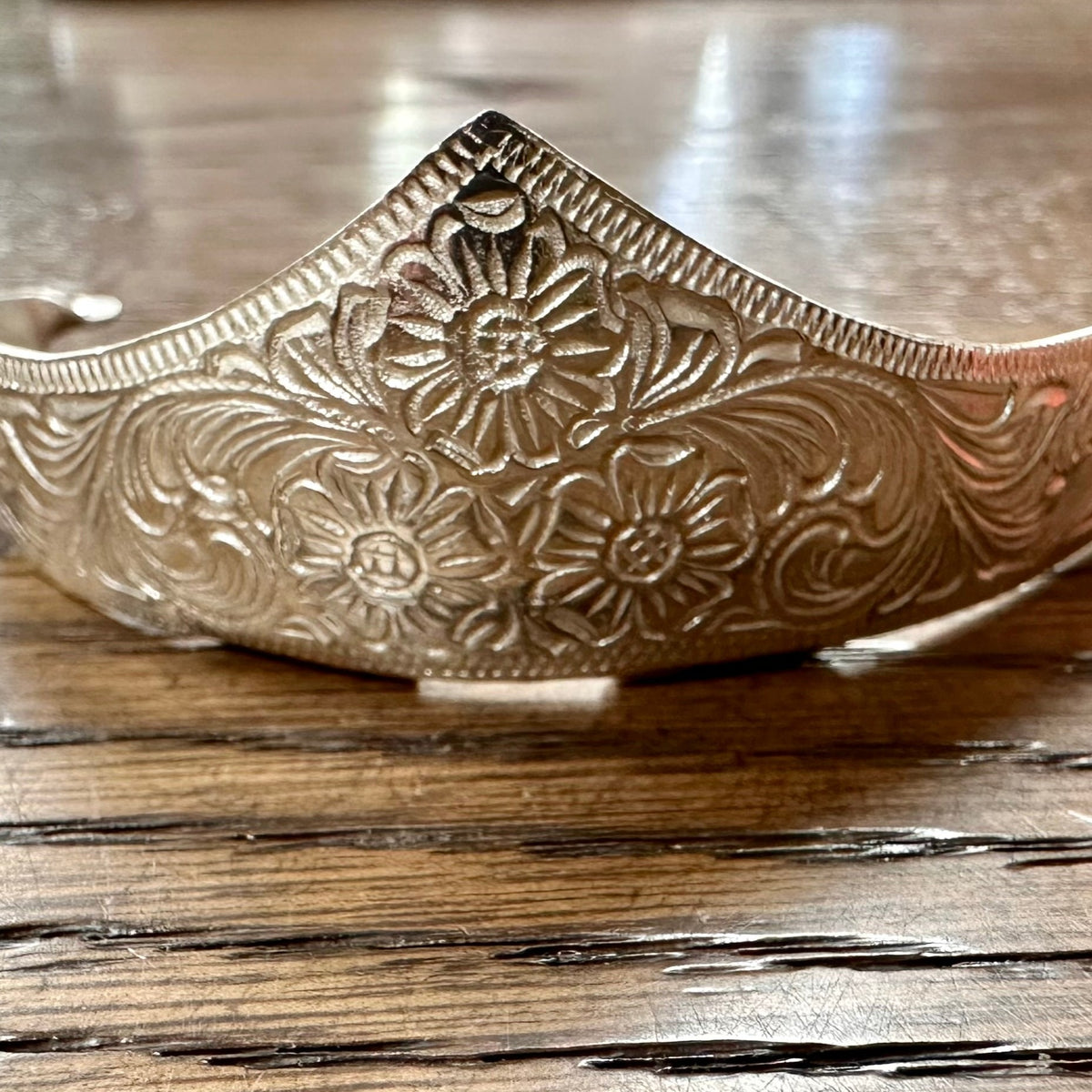 M&F Western Engraved Floral Scroll Silver Heel Caps