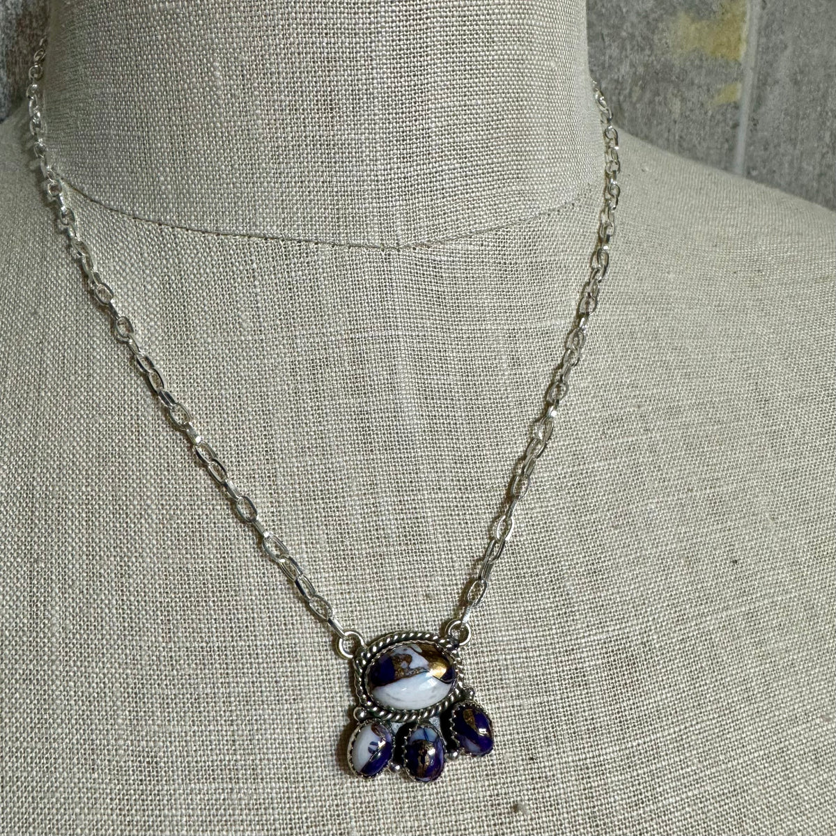 Hada Collection Sterling Silver and Violet Rose Necklace