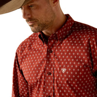 Ariat Men's Pax L/S Classic Fit Western Button Down Shirt in Burgundy Diamond