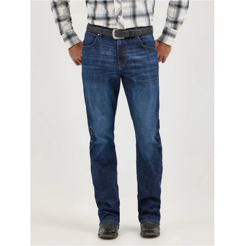 Wrangler Retro Men's Relaxed Bootcut Jean in Weston Ridge
