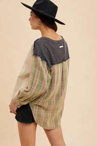 Women's Vintage Wash Paneled Henley in Charcoal Evergreen