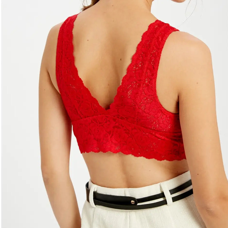 Scalloped Lace V-Neck Bralette in Red