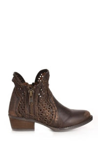 Circle G by Corral Women's Cutout Bootie in Brown