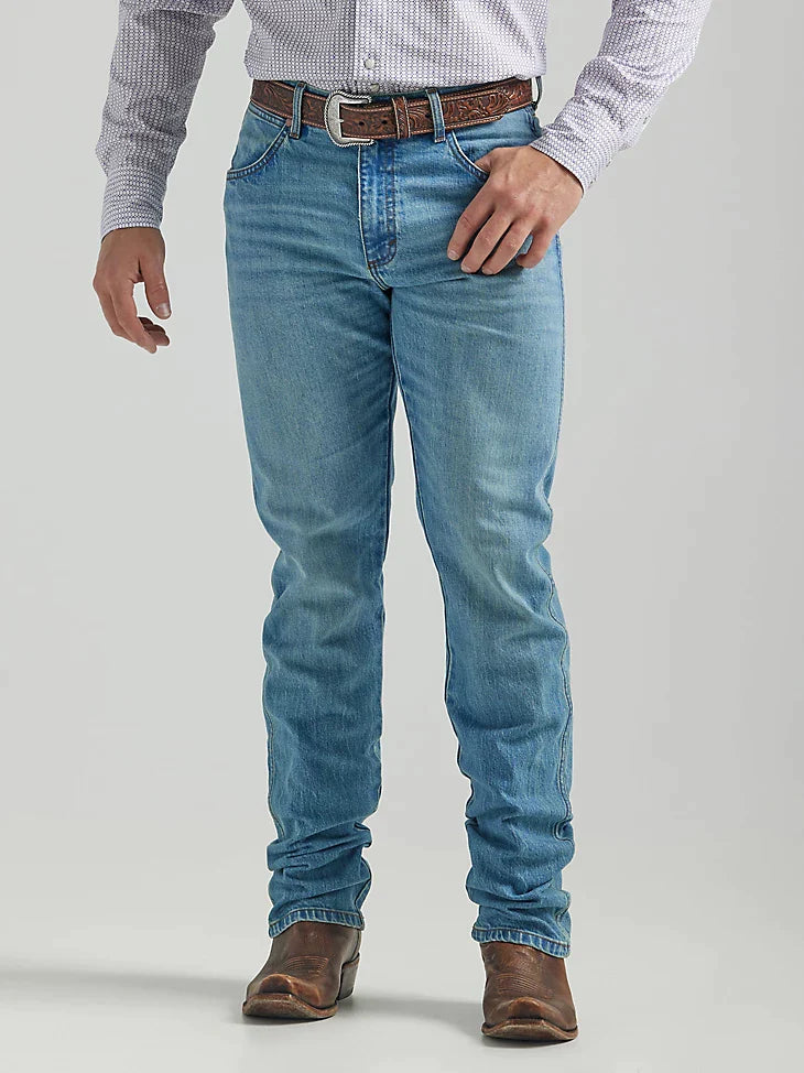 Wrangler Retro Men's Slim Straight Jean- Lightwash